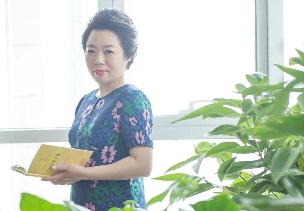 段亚静：河北化妆品代理界的“铿锵玫瑰”