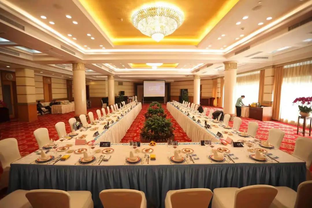 10多家上游企业与30来家百强连锁大佬面对面，揭秘供需新模式