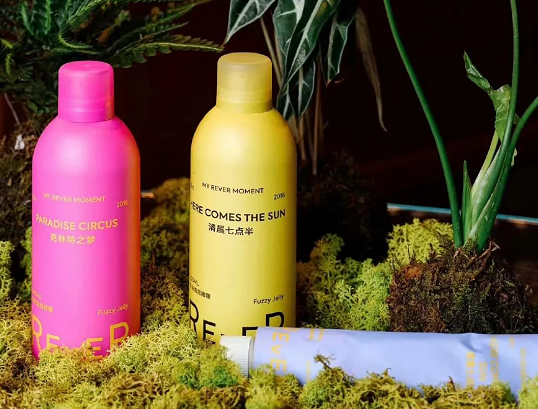 拿捏“情绪价值”，REVER这样交付品牌体验丨酷品牌⑦